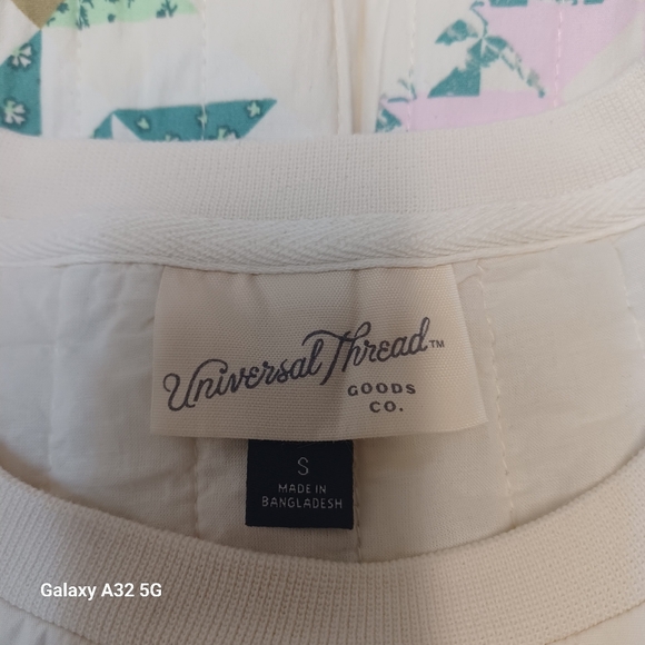 Universal Thread Women Size S Cream Quilted Sweatshirt - Picture 4 of 15